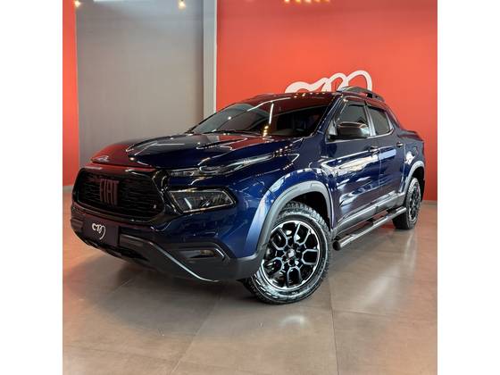 FIAT TORO 2.0 16V TURBO DIESEL ULTRA 4WD AT9 FIAT TORO 2.0 16V TURBO DIESEL ULTRA 4WD AT9